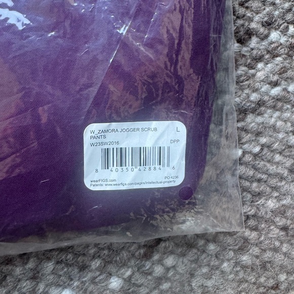 BNWT figs Zamora jogger sz L - Picture 2 of 3